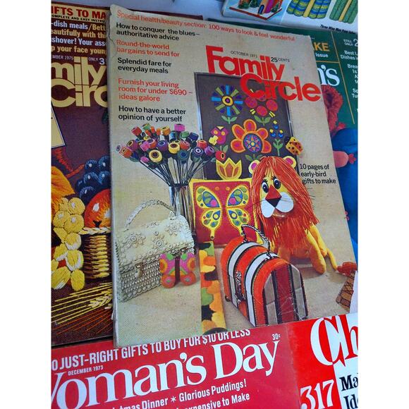 Holiday Christmas Craft Baking Magazines Family Circle Womans Day More SET OF 10 - Picture 8 of 12